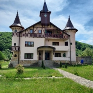 Vila Castel - Muntele Verde Slănic Moldova