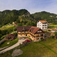 Camere de închiriat Casa Larisa Dâmbovicioara