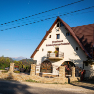 Pensiunea Cetatea Piatra Craiului Dâmbovicioara