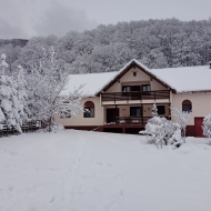 Casa de vacanță Loja Montana Marginea