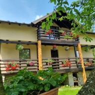 Camere de închiriat Casa de lângă Râu Valea Doftanei